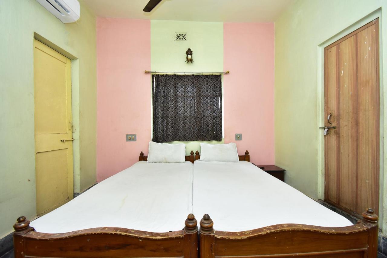 SPOT ON 40648 Hotel Deep Durgāpur Buitenkant foto